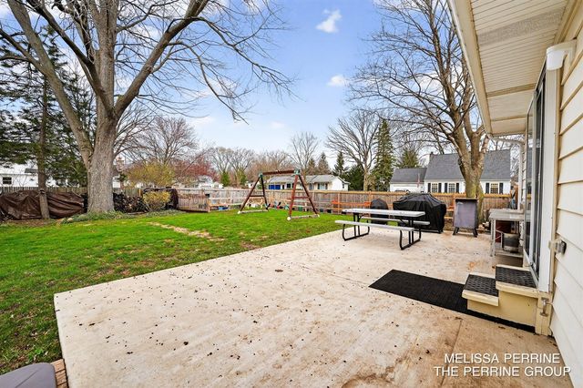 3855 42nd Street, Grandville, MI 49418