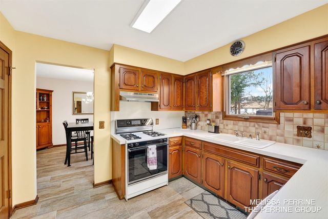 3855 42nd Street, Grandville, MI 49418