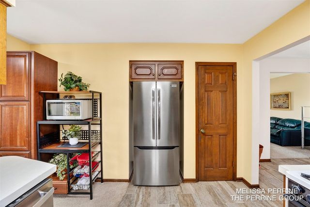 3855 42nd Street, Grandville, MI 49418