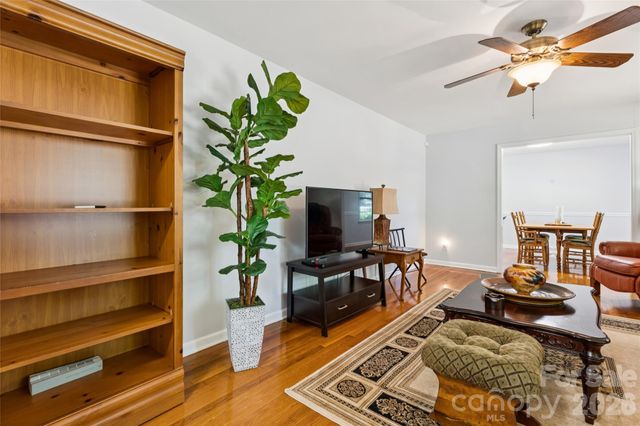 13507 Four Oaks Lane, Matthews, NC 28105
