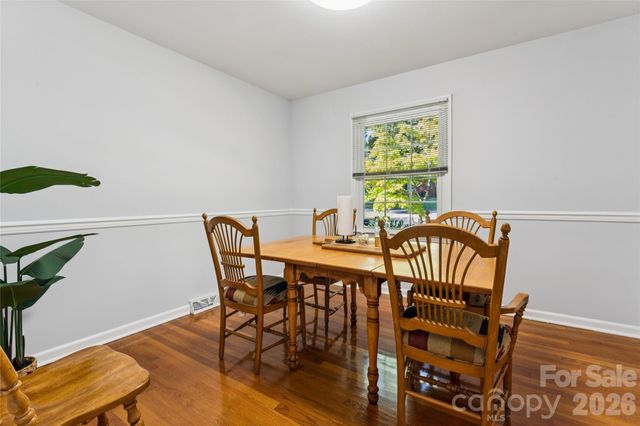 13507 Four Oaks Lane, Matthews, NC 28105