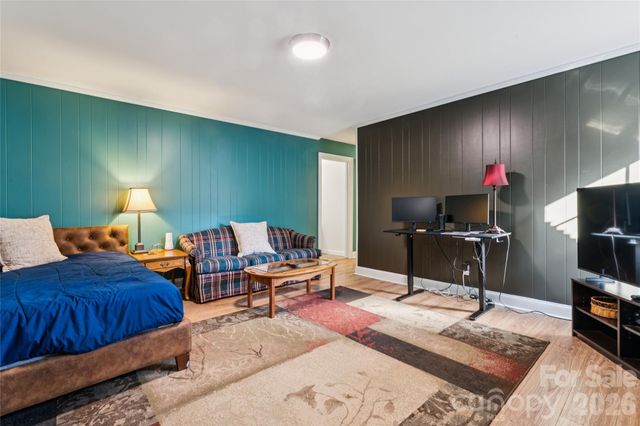 13507 Four Oaks Lane, Matthews, NC 28105