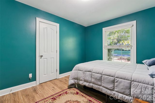 13507 Four Oaks Lane, Matthews, NC 28105