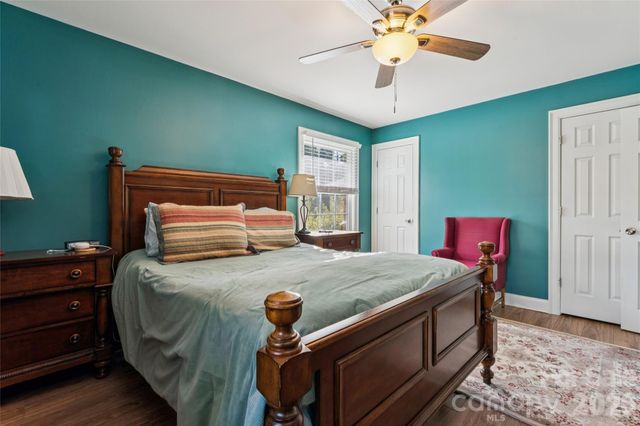 13507 Four Oaks Lane, Matthews, NC 28105