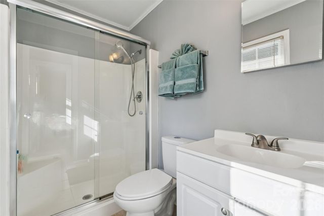 13507 Four Oaks Lane, Matthews, NC 28105