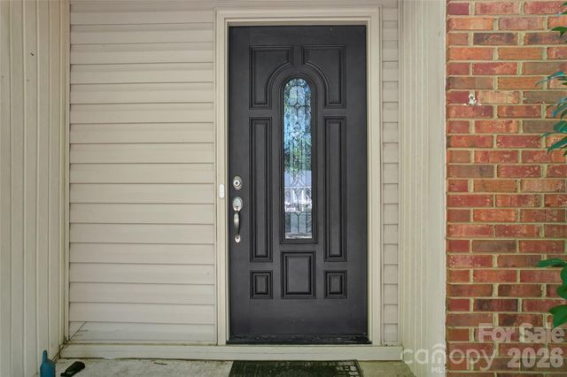 13507 Four Oaks Lane, Matthews, NC 28105