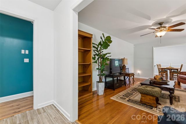 13507 Four Oaks Lane, Matthews, NC 28105