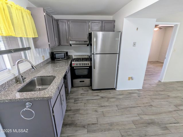 302 S Paseo Lobo Unit C, Green Valley, AZ 85614