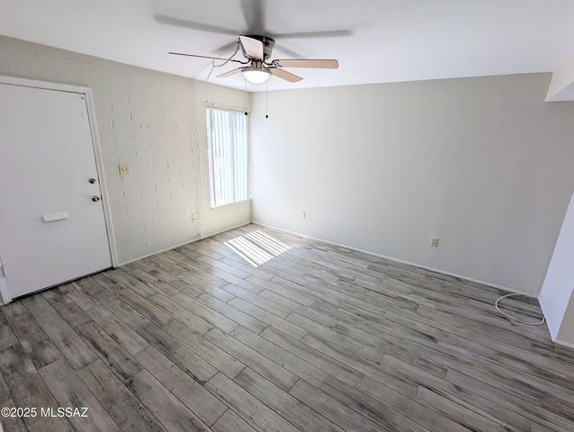 302 S Paseo Lobo Unit C, Green Valley, AZ 85614