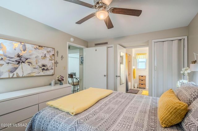 302 S Paseo Lobo Unit C, Green Valley, AZ 85614