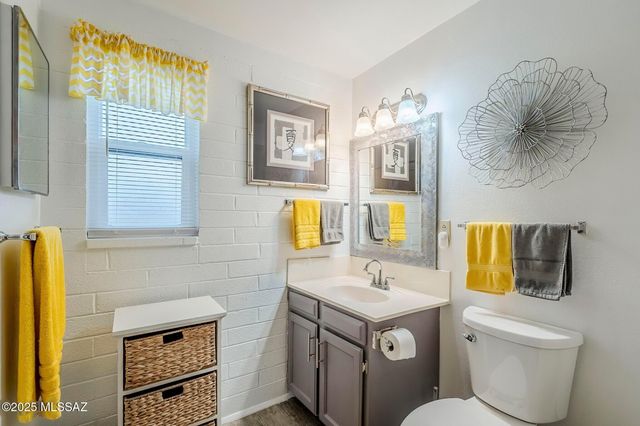 302 S Paseo Lobo Unit C, Green Valley, AZ 85614