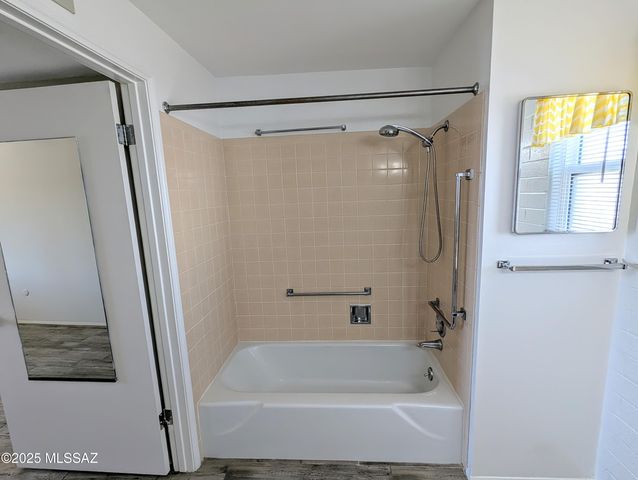 302 S Paseo Lobo Unit C, Green Valley, AZ 85614