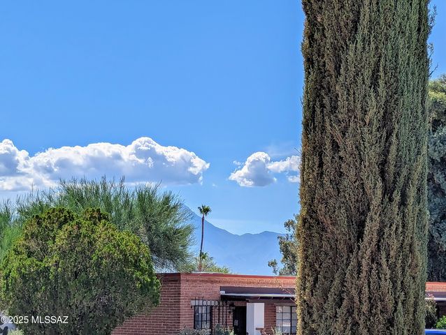 302 S Paseo Lobo Unit C, Green Valley, AZ 85614