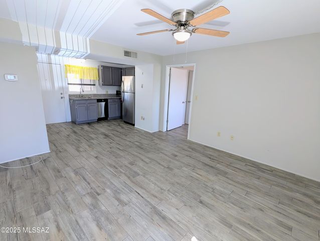 302 S Paseo Lobo Unit C, Green Valley, AZ 85614