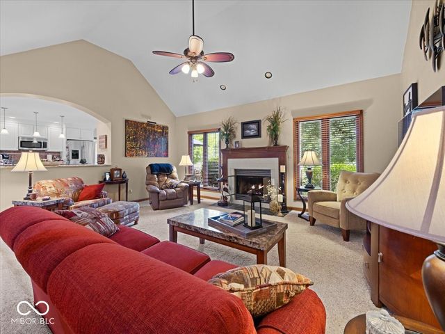 111 Foxborough Run, Shelbyville, IN 46176