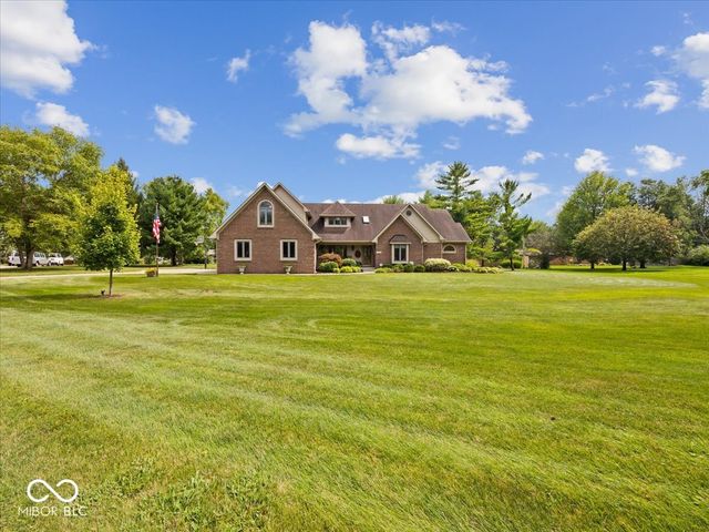 111 Foxborough Run, Shelbyville, IN 46176