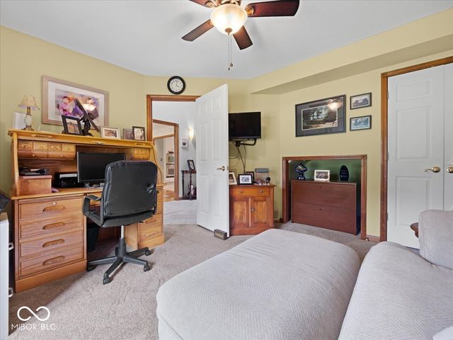111 Foxborough Run, Shelbyville, IN 46176