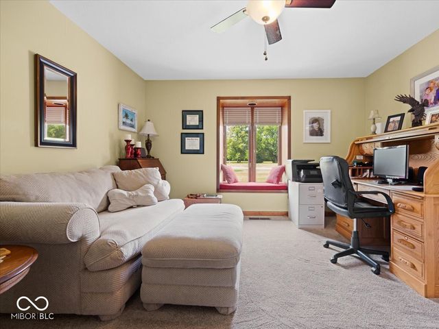 111 Foxborough Run, Shelbyville, IN 46176