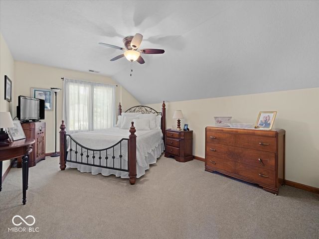 111 Foxborough Run, Shelbyville, IN 46176