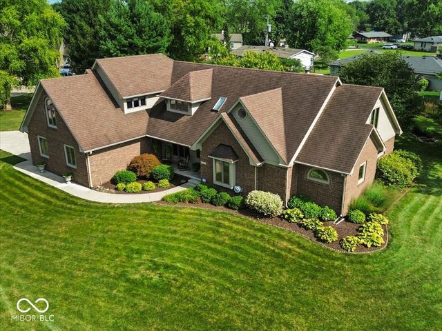 111 Foxborough Run, Shelbyville, IN 46176