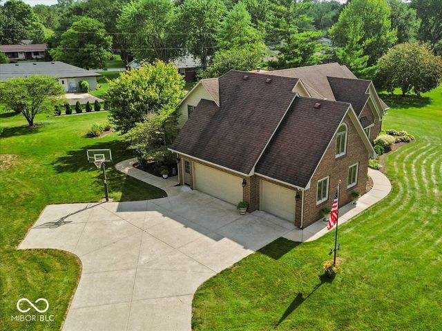 111 Foxborough Run, Shelbyville, IN 46176