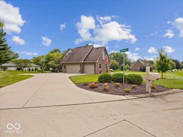111 Foxborough Run, Shelbyville, IN 46176
