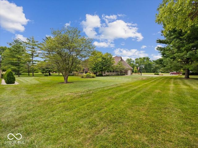 111 Foxborough Run, Shelbyville, IN 46176