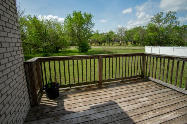 2008 Eisley Ln, Columbia, TN 38401