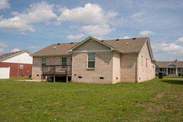 2008 Eisley Ln, Columbia, TN 38401