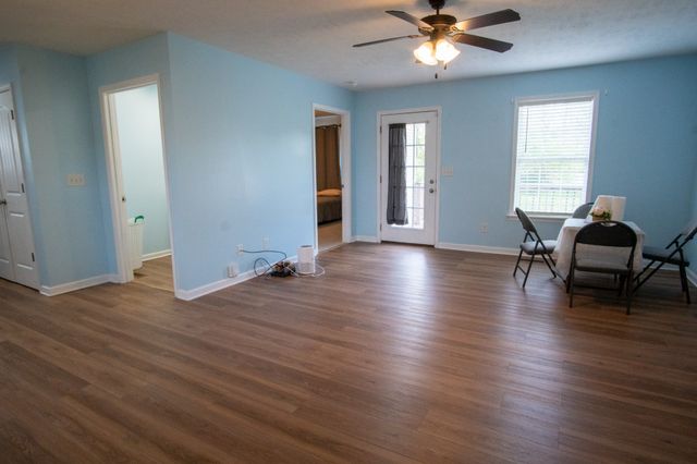 2008 Eisley Ln, Columbia, TN 38401