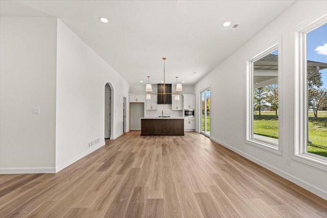 5657 RALPH DOBBS WAY, Columbia, MO 65203