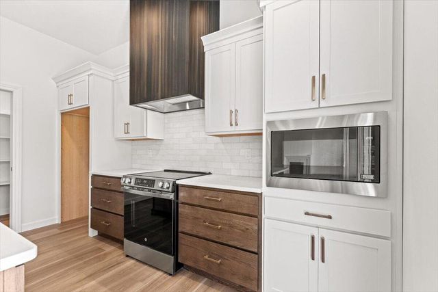 5657 RALPH DOBBS WAY, Columbia, MO 65203