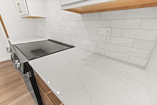 5657 RALPH DOBBS WAY, Columbia, MO 65203