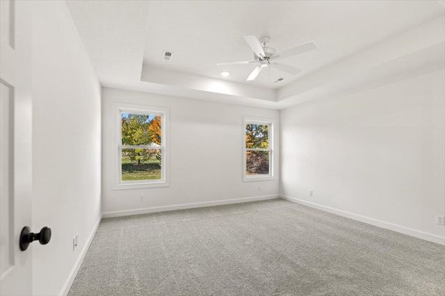 5657 RALPH DOBBS WAY, Columbia, MO 65203