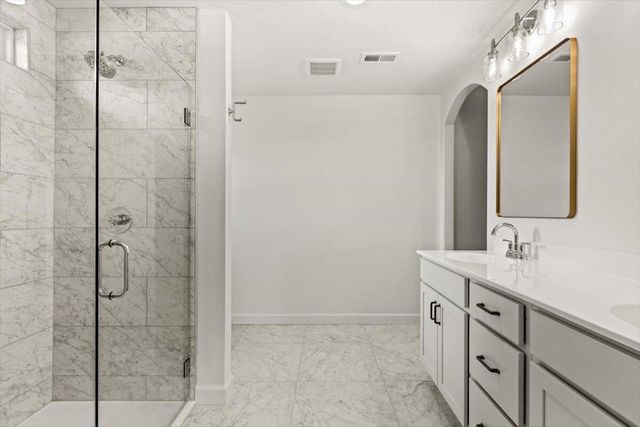 5657 RALPH DOBBS WAY, Columbia, MO 65203