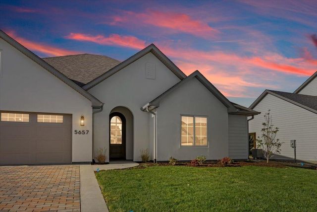 5657 RALPH DOBBS WAY, Columbia, MO 65203