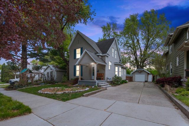 102 Bowne Street Ne, City Of Grand Rapids, MI 49505