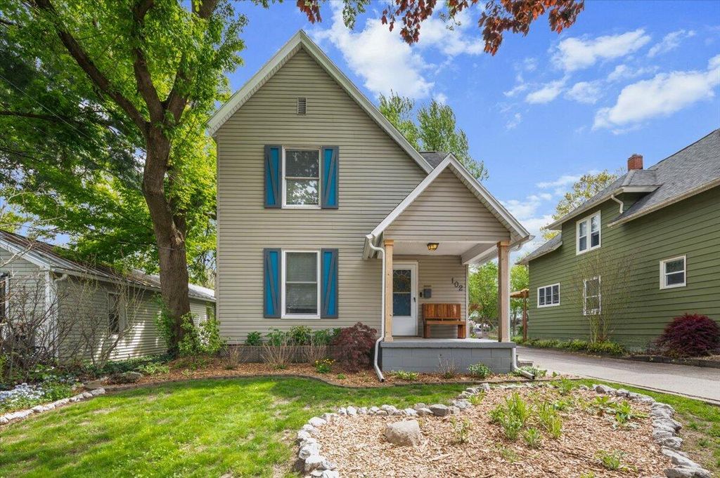 102 Bowne Street Ne, City Of Grand Rapids, MI 49505