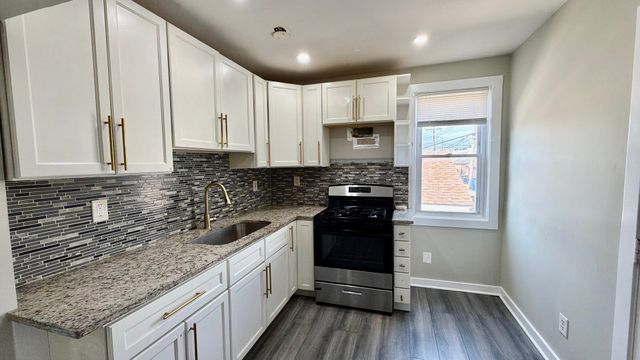 2329 N Mcvicker Avenue, Chicago, IL 60639