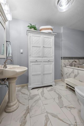 2003 Madison 208, Fredericktown, MO 63645