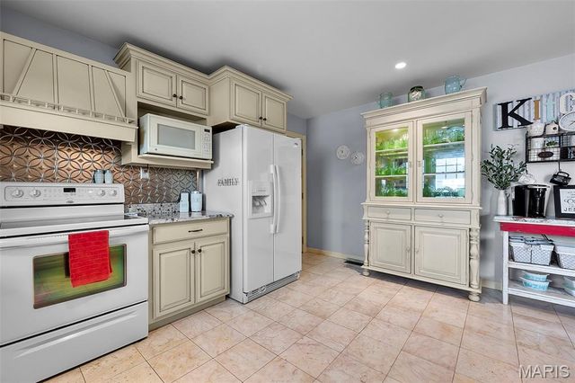 2003 Madison 208, Fredericktown, MO 63645