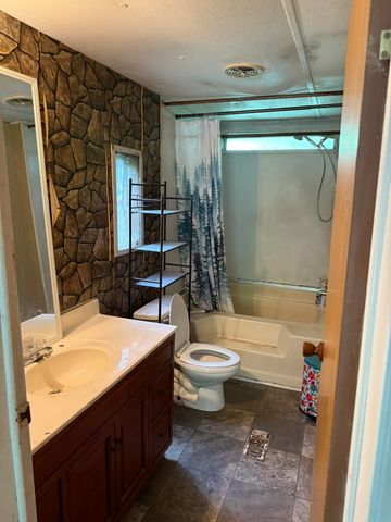 68 Davis Drive, Melbourne, AR 72556