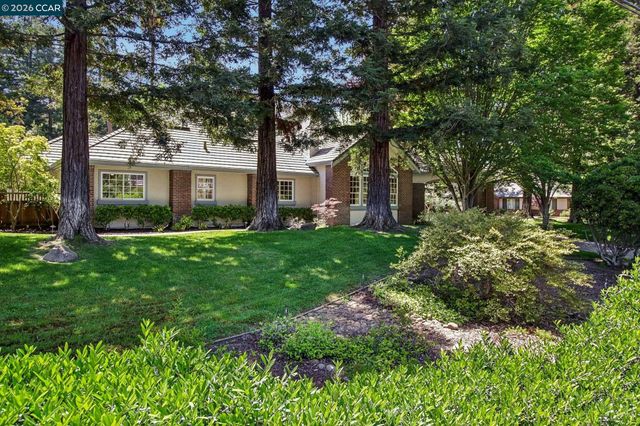 31 Tierra Verde Ct, Walnut Creek, CA 94598