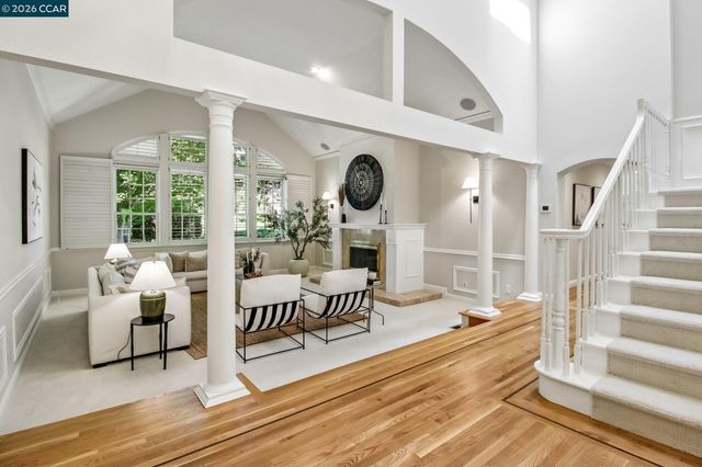 31 Tierra Verde Ct, Walnut Creek, CA 94598