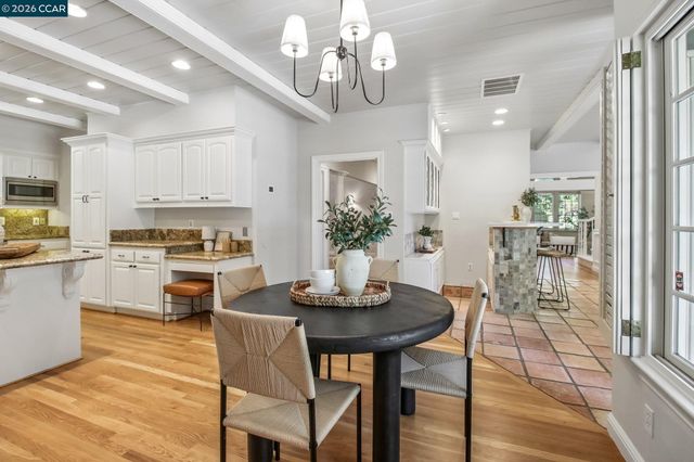 31 Tierra Verde Ct, Walnut Creek, CA 94598