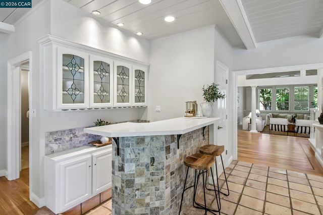 31 Tierra Verde Ct, Walnut Creek, CA 94598