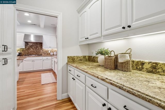 31 Tierra Verde Ct, Walnut Creek, CA 94598