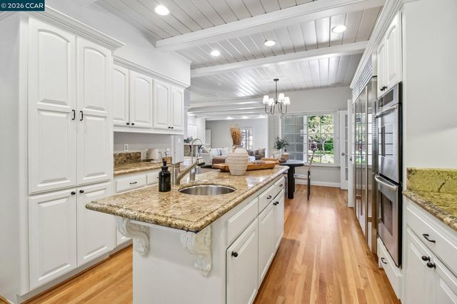 31 Tierra Verde Ct, Walnut Creek, CA 94598