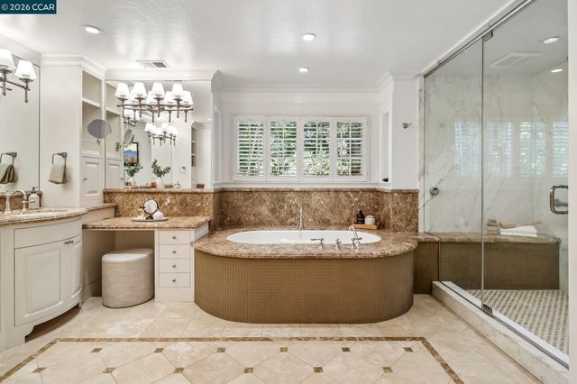 31 Tierra Verde Ct, Walnut Creek, CA 94598