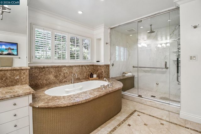 31 Tierra Verde Ct, Walnut Creek, CA 94598